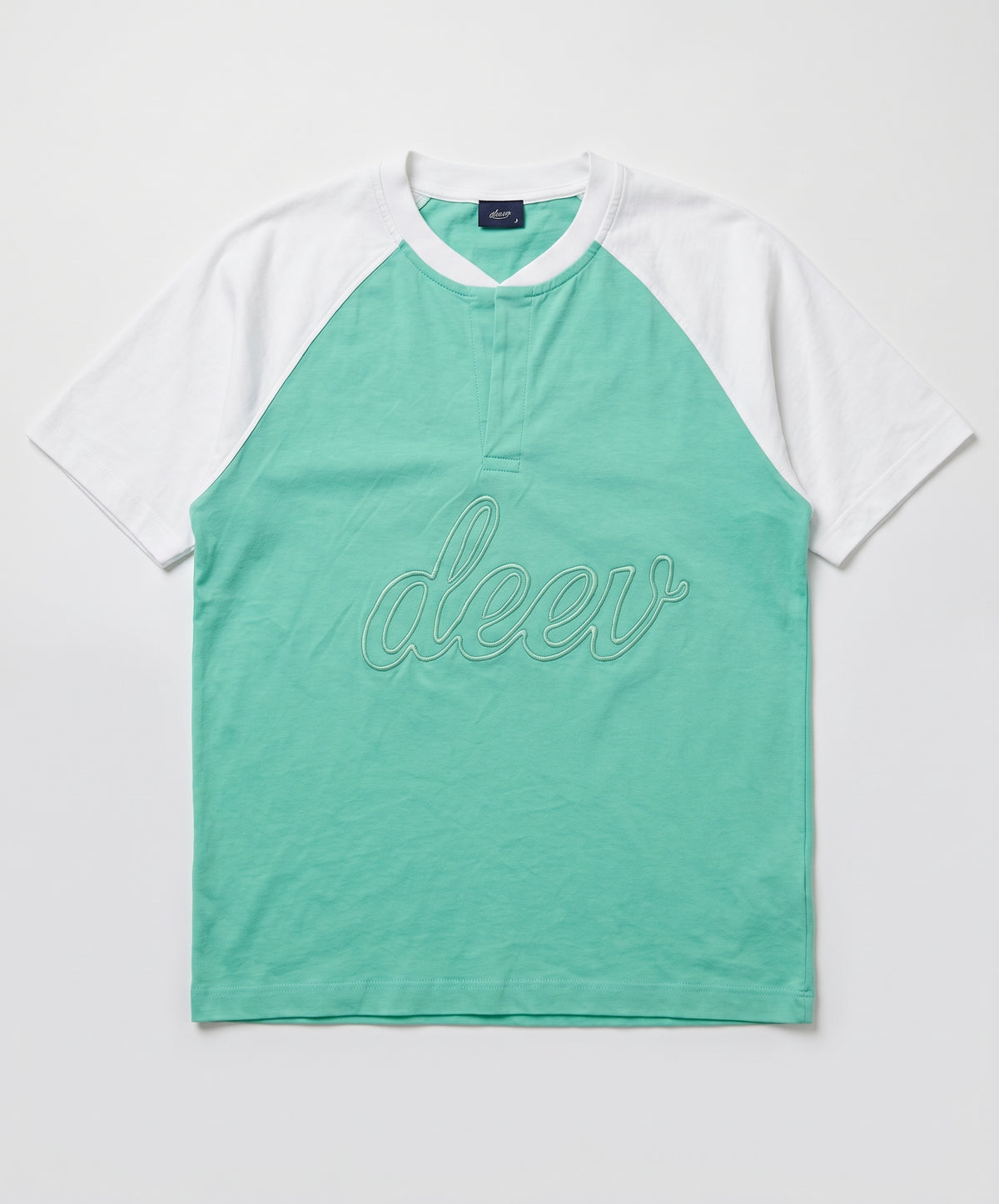 Henley T-Shirt In Aquagreen and White